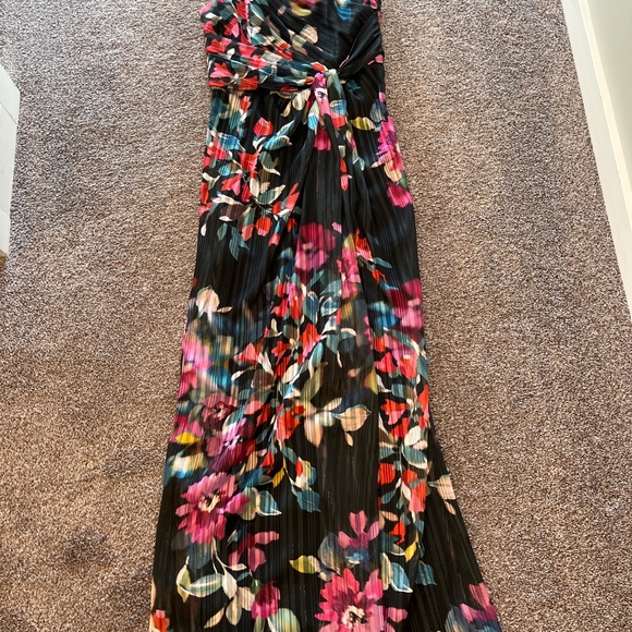 Adrianna Papell One Shoulder Metallic Floral Stripe Gown - Picture 6 of 7